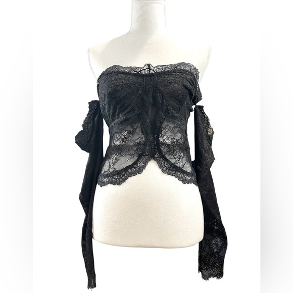 GUESS Zendai Off Shoulder Long Sleeve Lace Black Crop Top Dark Feminine Witchy - Picture 15 of 15